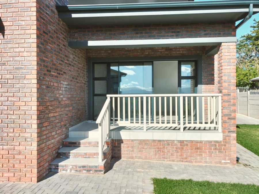3 Bedroom Property for Sale in Fraaiuitsig Western Cape